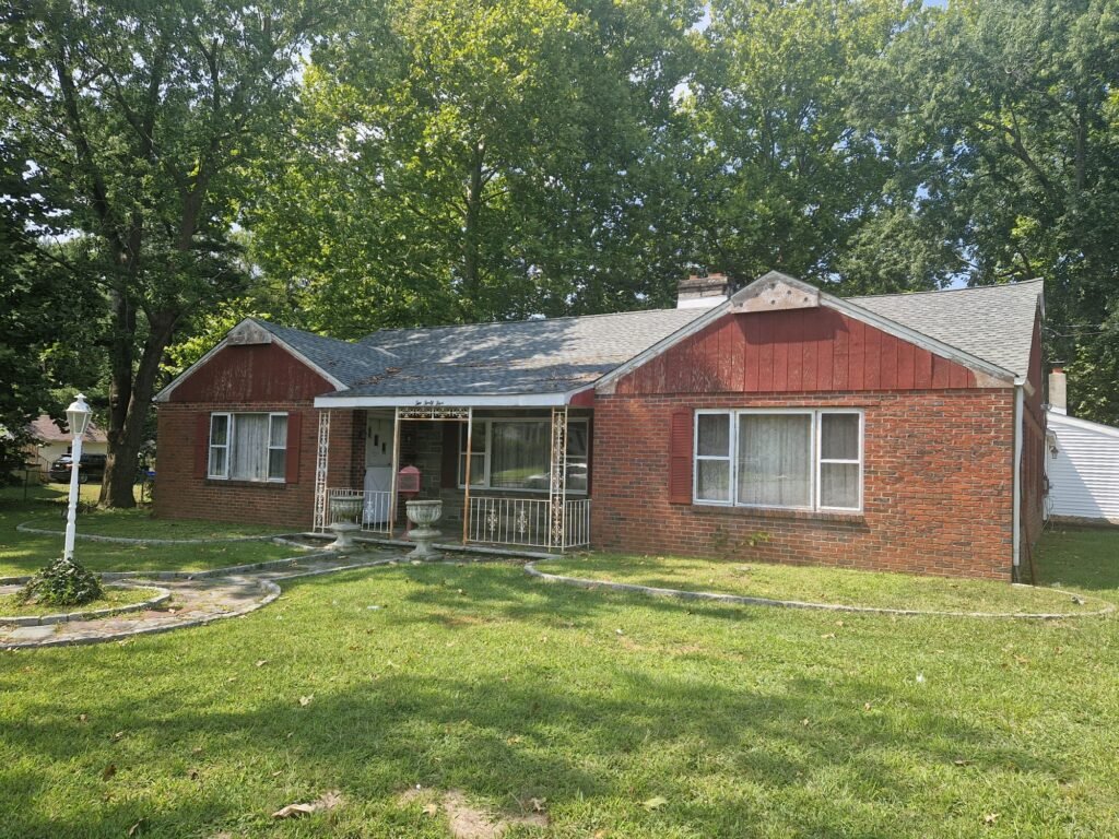 I am looking for a fixer upper where there's front-of-house repair work that needs to be done. Preferably, it would be located in my area, so please let me know if you know of anything available. Thanks!