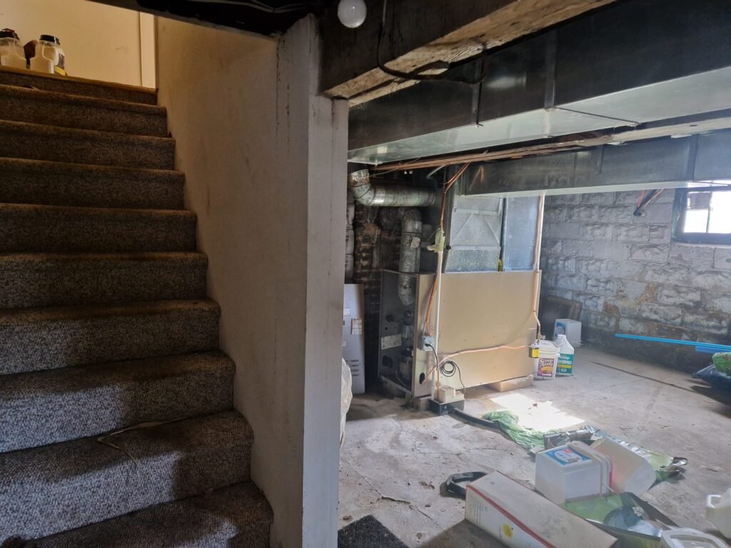 distressed house in need of major rehab. we are cash buyers