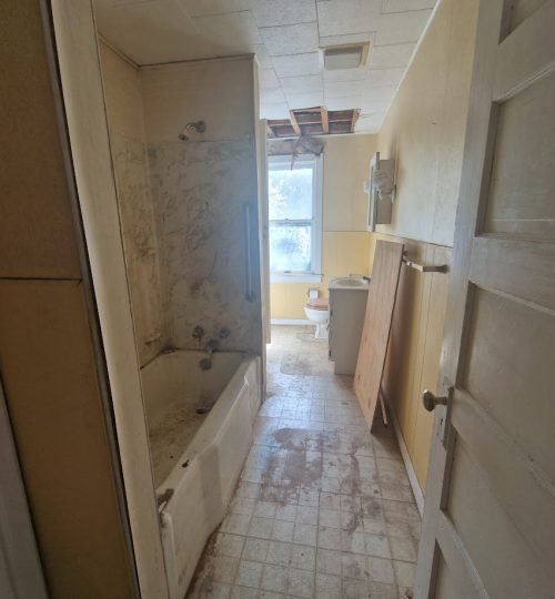 bathroom distressed