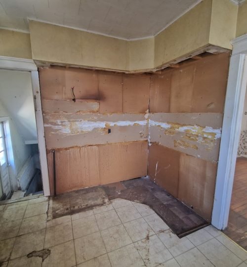 kitchen to be fitted, flooring